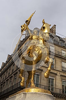 equistrian sculpture of Jeanne d'Arc in Paris