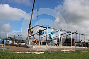 Erecting steel framework for new building