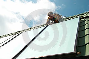 Erector of solar water system