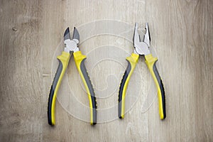 Ergonomic side cutters