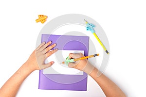 Ergonomic training pencil holder, preschooler handwriting, kids learning how to hold a pencil