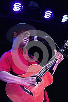 Eric Bibb