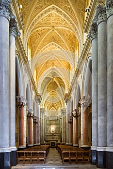 ERICE SICILIA CHIESA