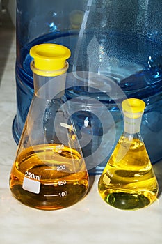 Erlenmeyer flasks 03