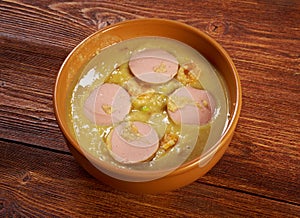 Erwtensoep pea soup -