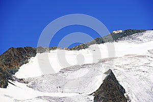 The Erzherzog-Johann Hut, 3454m altitude, on the Adlersruhe of Grossglockner is the highest Alpine shelter from the southwest.