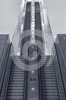 Escalator stairway