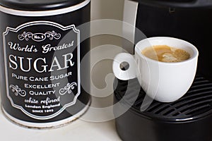 Café fabricante azúcar chirrido 