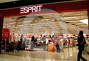 Esprit Outlets