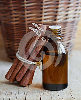 Essential cinnamon oil