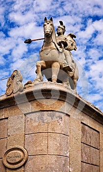Estatua en Braga de Santo longino photo