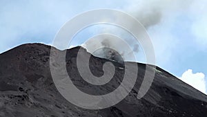 Etna - Fumata dal cratere di sud est