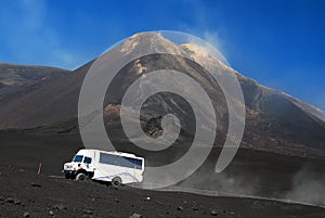 Etna touristic bus