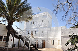 Etosha: Fort Namutomi von Namibia Wildlife Resorts NWR