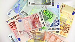 Euro banknoes for economists
