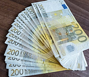 200 euro banknotes