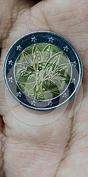 2 euro coin wich is make on a special occion