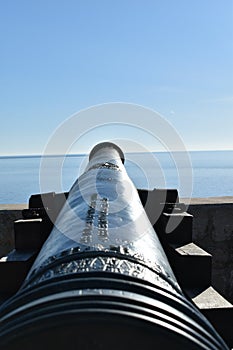 Europe, Croatia, old town Dubrovnik walls cannon with view on sea