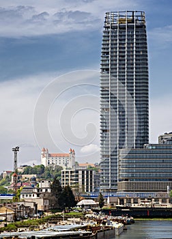 Eurovea tower v Bratislave