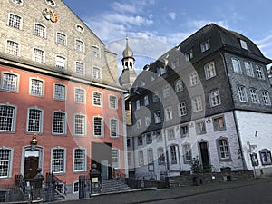 Evangelische Stadtkirche and das Rotes Haus