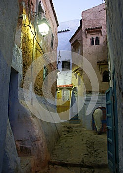 Evening in the alleyway