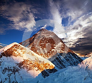 Evening colored view of Mount Everest from Kala Patthar