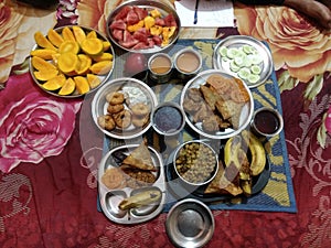 The evening meal with which Muslims .... Preparations for iftar