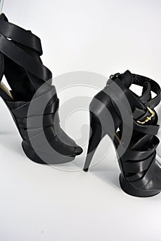 Evening sandals with beautiful golden insole and twisted leather ribbon.