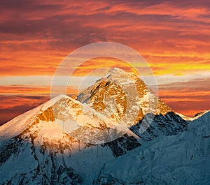 Evening view of Everest from Kala Patthar