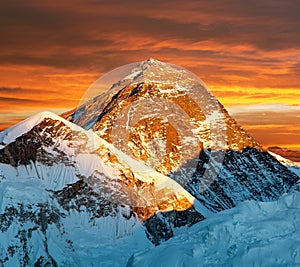 Evening view of Mount Everest from Kala Patthar