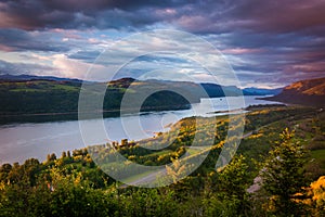 Evening view from the Vista House, Columbia River Gorge