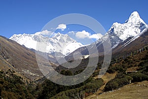 Everest, Lothse and Ama Dablam photo