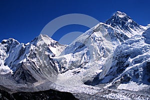 Everest peak photo