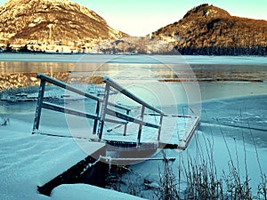 Evning a winterday in Norway. Mindfullness, nice and cold