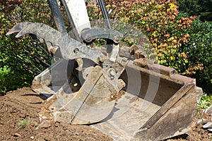 Excavating machine