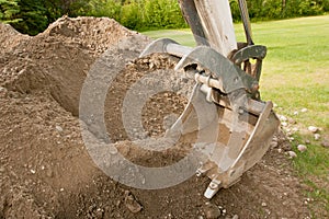 Excavator Bucket with Claw