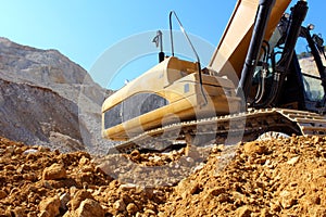 Excavator crawler digger