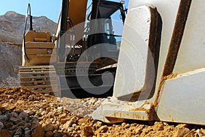 Excavator crawler digger