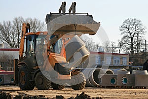 Excavator-load pipeline 1