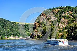 Excursion ship on the Rhine River, Rhineland-Palatinate, Germany, Europe