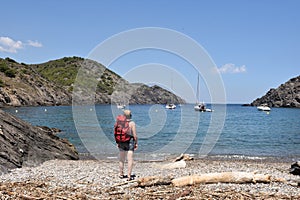 Excursion woman near the sea