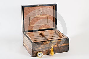 Exotic wood cigar humidor