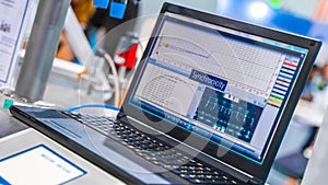 Experiment Monitoring Progress Virtual Simulation Display