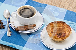 Expresso coffee and egg custard pastry