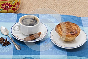 Expresso coffee and egg custard pastry