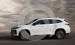 Exeed white crossover car.