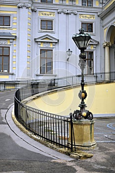 Exterior mansion driveway