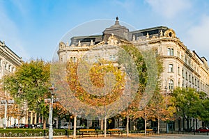 Exterior view of Erste Bank fiÃÂ³k building photo