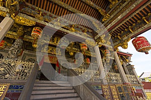 Exterior view of Leong San Tong Khoo Kongsi clanhouse against blue sky