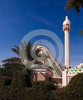 Exterior view to Fatima mosque, Kuwait